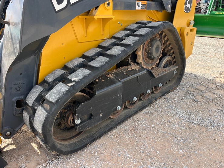 2018-deere-317g-image-2