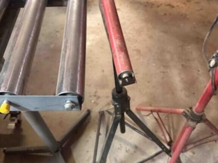 two-roller-stands-image-2
