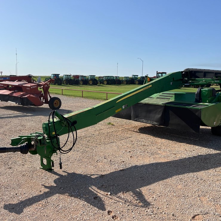 2016 JOHN DEERE 835