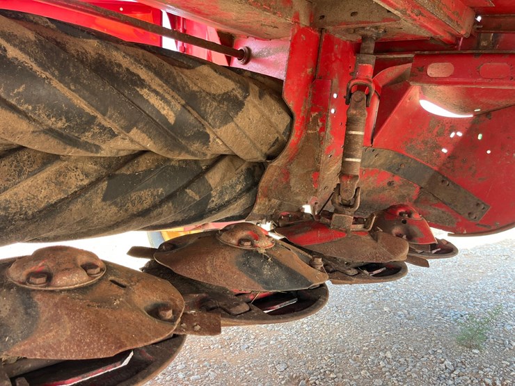 2010-new-holland-h7450-image-7