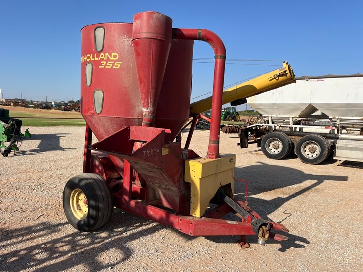 new-holland-355-image-3