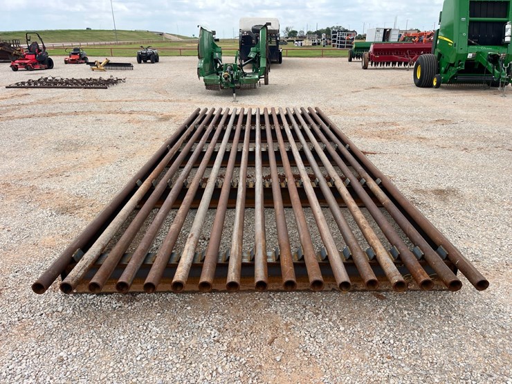 #t8477-•-cattle-guard-image-2