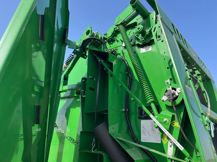 2021-john-deere-460m-image-11