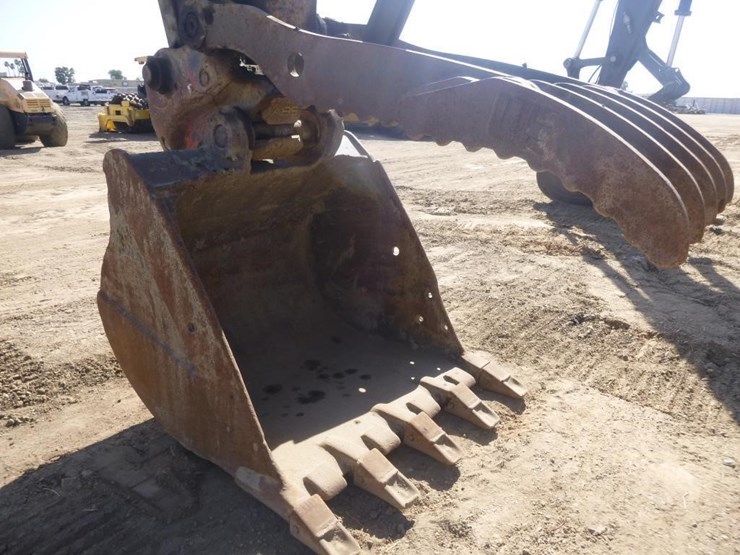 2019-deere-345g-lc-image-7