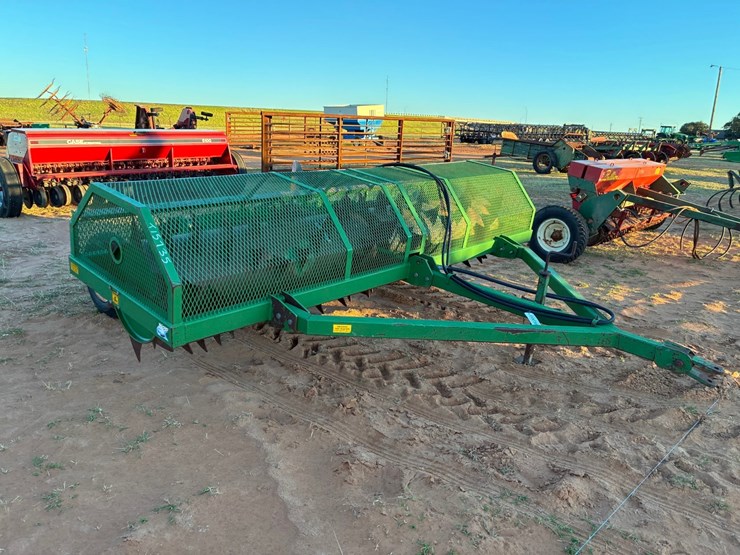 #t15735-•-dickens-pan-buster-aerator-image-2