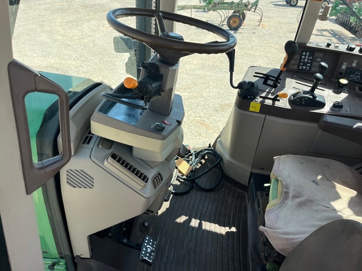 2004-john-deere-7420-image-18