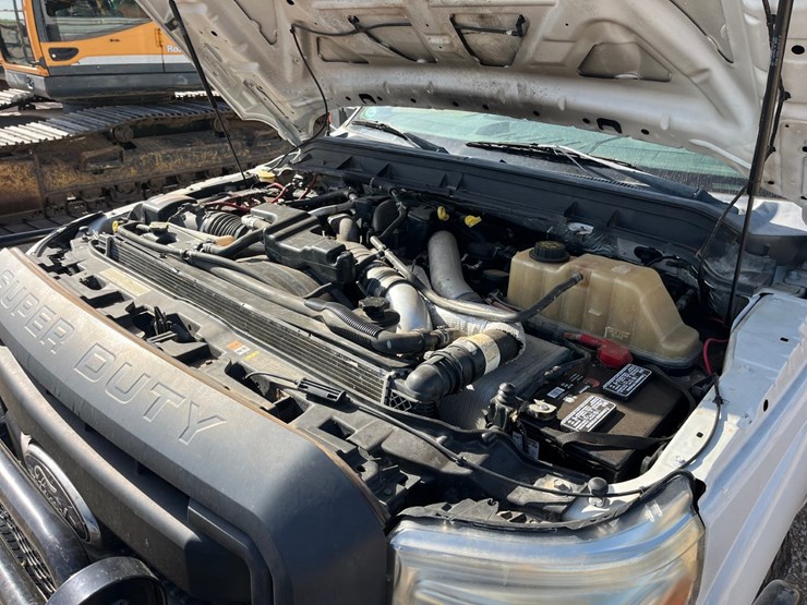 2012-ford-f350-image-17