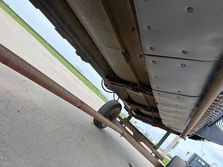 agco-20ft-air-reel-bean-head-w/-cart-image-30