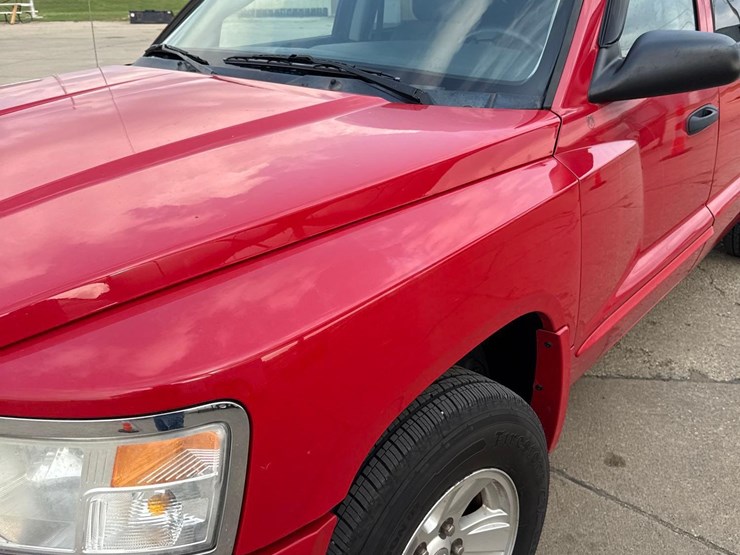 2008-dodge-dakota-image-12