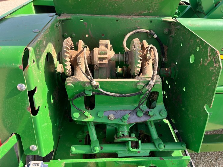 2008-john-deere-348-image-9