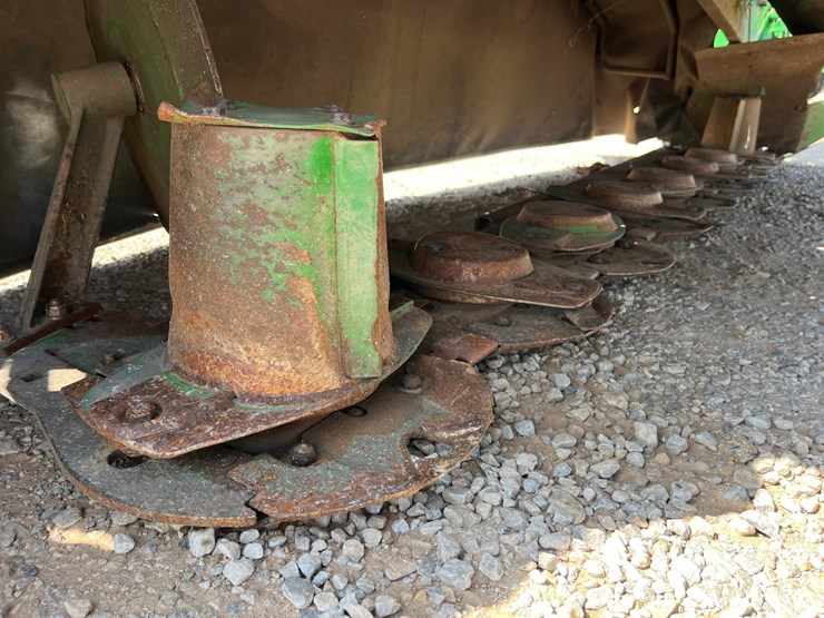 2020-john-deere-r310-image-6