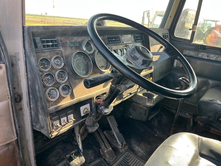 #t10001-•-1995-kenworth-truck-image-36