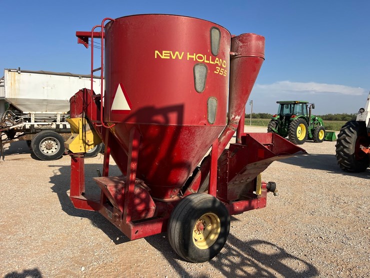 new-holland-355-image-6