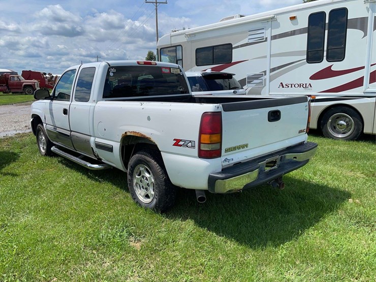 2004-gmc-1500-image-4