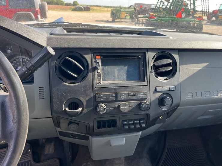 2012-ford-f350-image-13