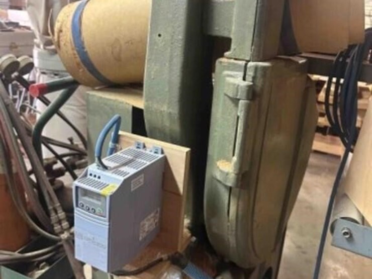 walker-turner-bandsaw-image-2