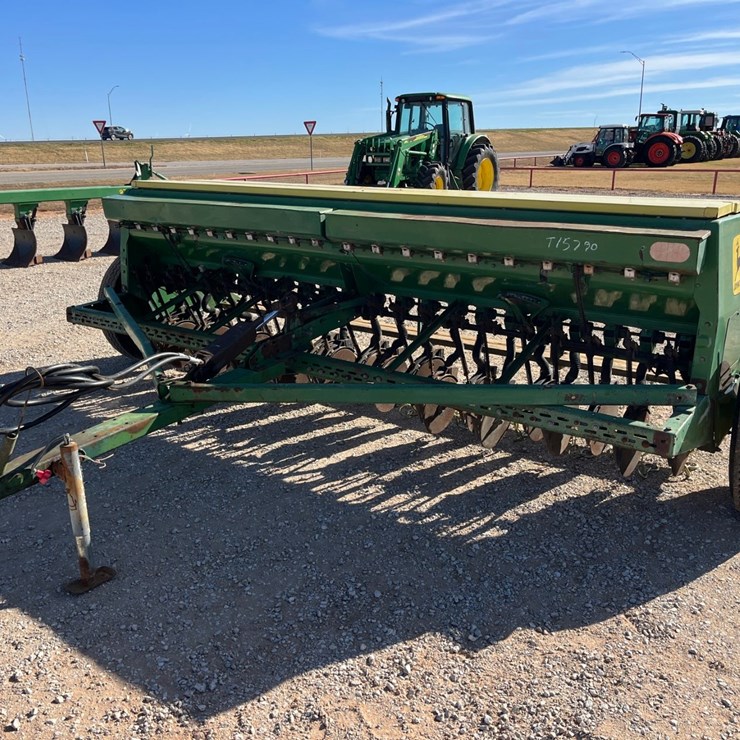 JOHN DEERE 8300