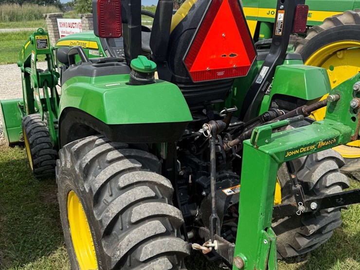 2021-john-deere-2038r-image-8