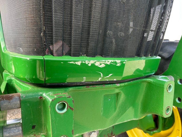 2017-john-deere-6120e-image-8