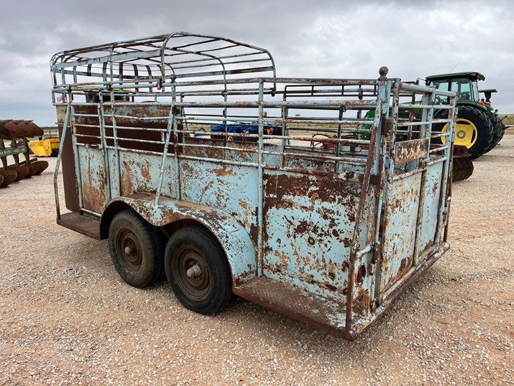 #t8841-•-horse-trailer-image-11