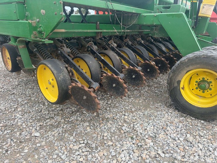 john-deere-750-image-10