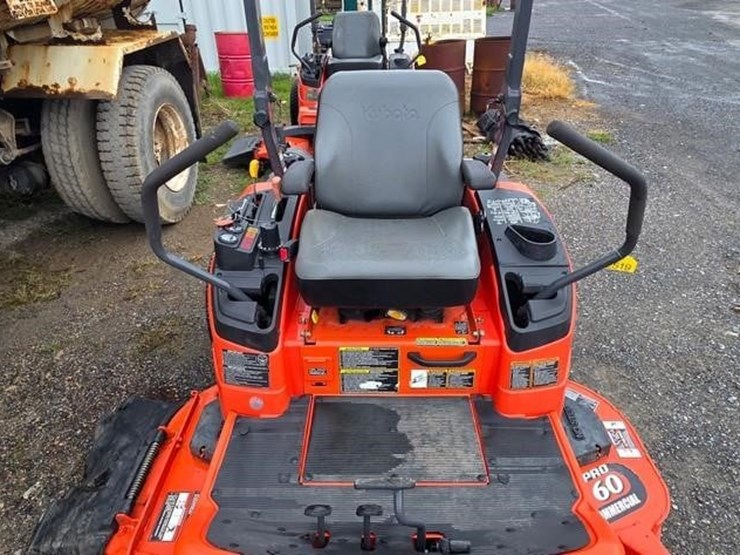 kubota-zd326s-image-13