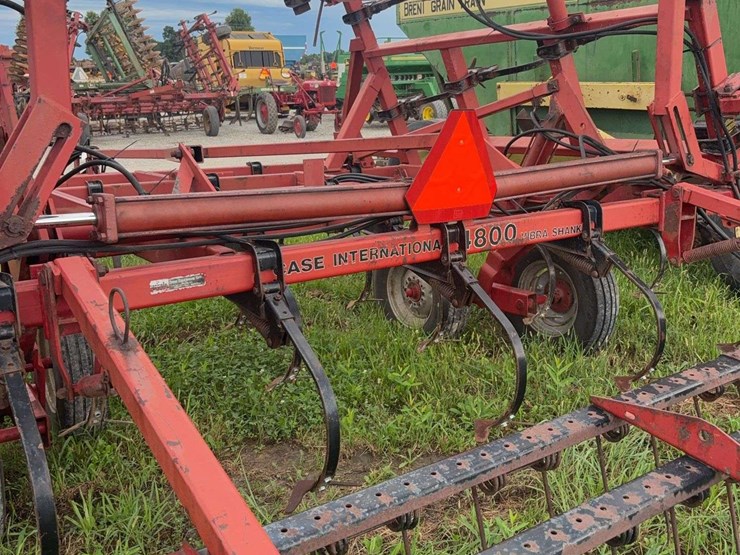 case-ih-4800-image-9