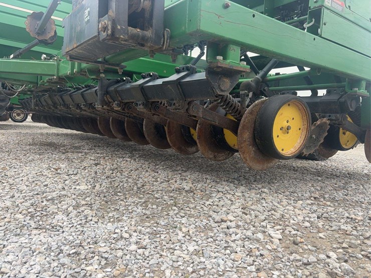 john-deere-750-image-6