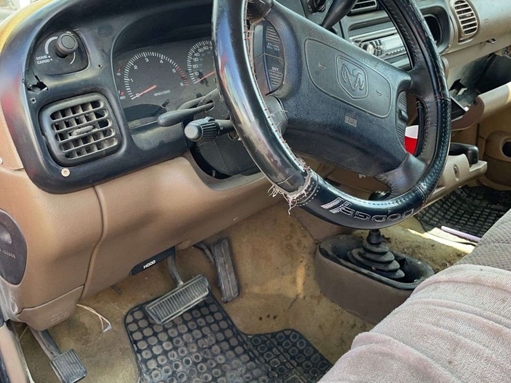 1998-dodge-ram-2500-image-5