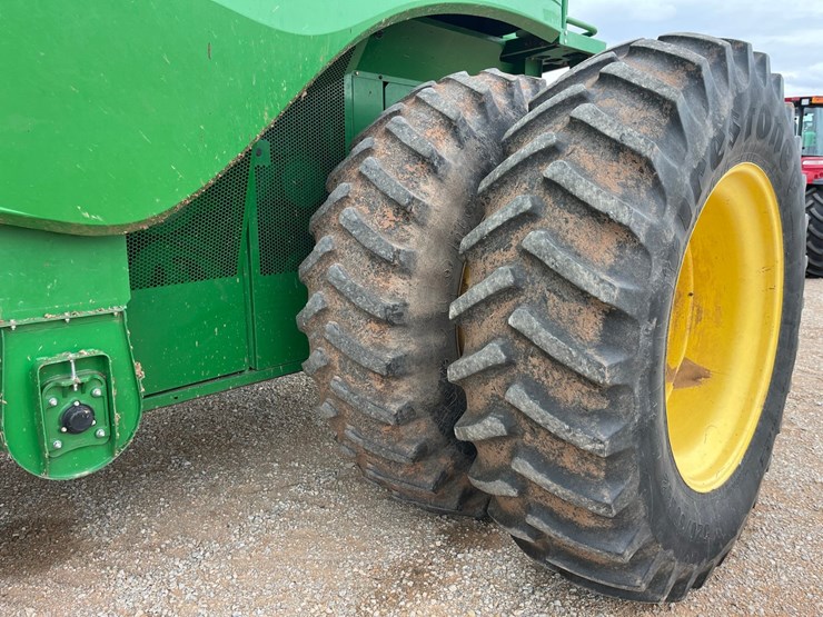 2011-john-deere-s670-image-11