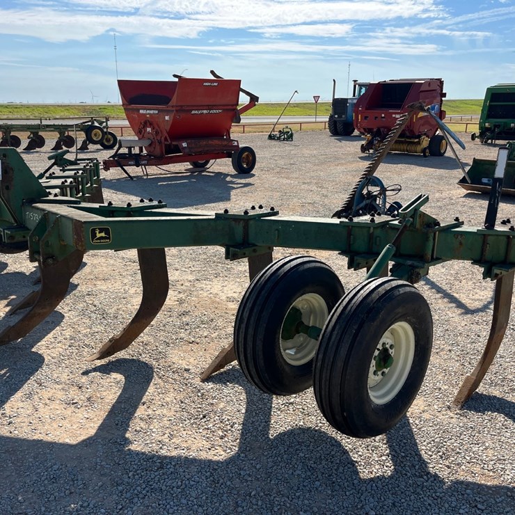 1991 JOHN DEERE 915