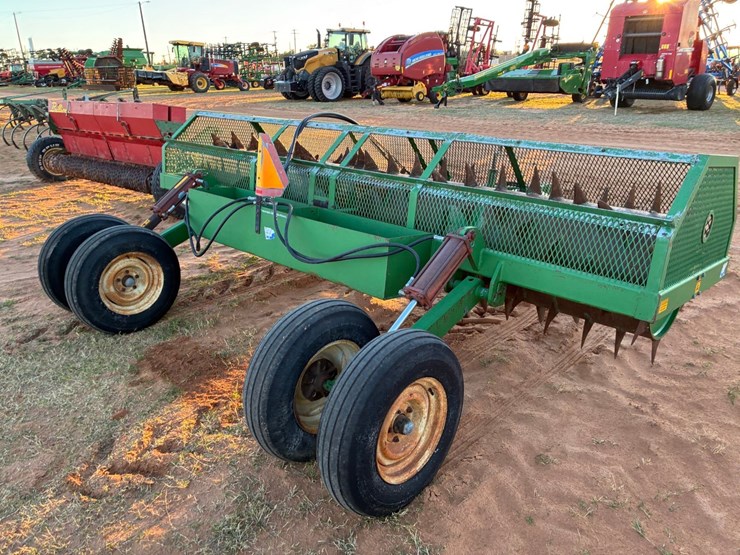 #t15735-•-dickens-pan-buster-aerator-image-4