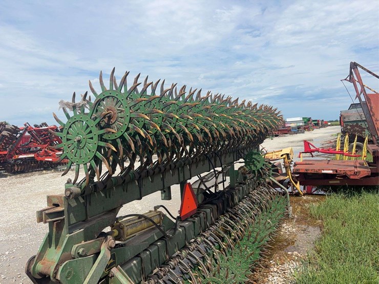 john-deere-400-image-3