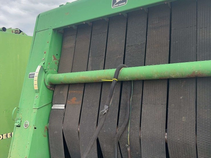 2026-john-deere-566-image-7