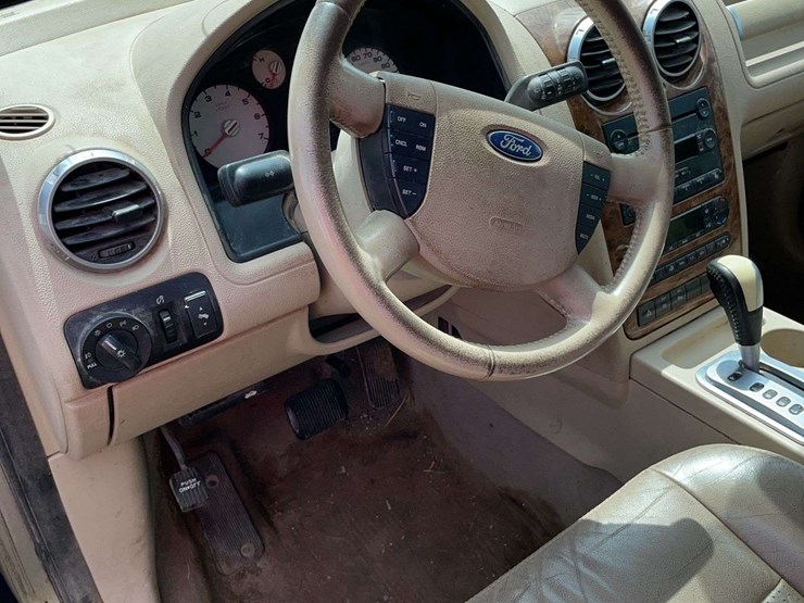 2005-ford-freestyle-image-5