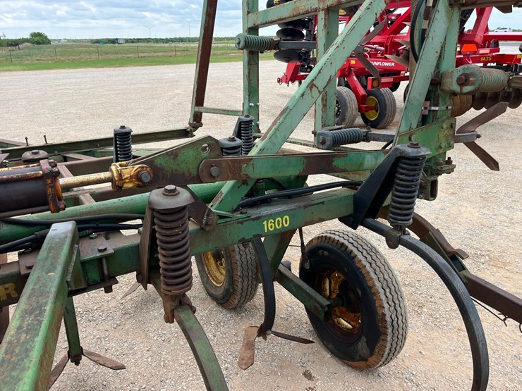 john-deere-1600-image-16