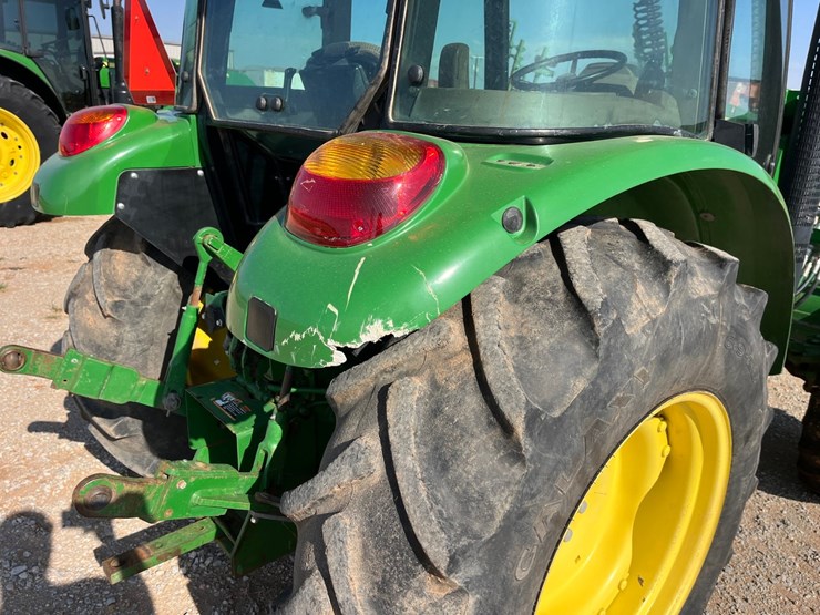 2019-john-deere-5075e-image-10
