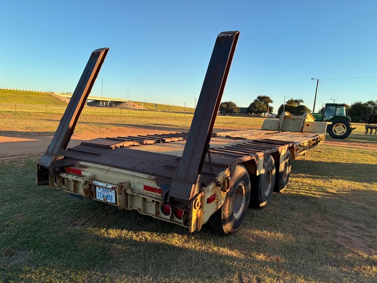 #t8232-•-1970-phelan-trailer-image-4