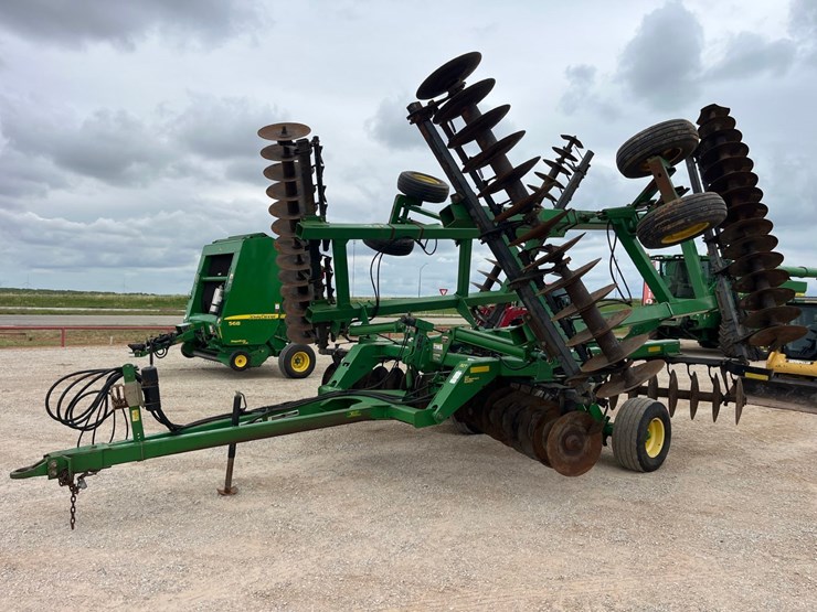 2008-john-deere-637-image-1