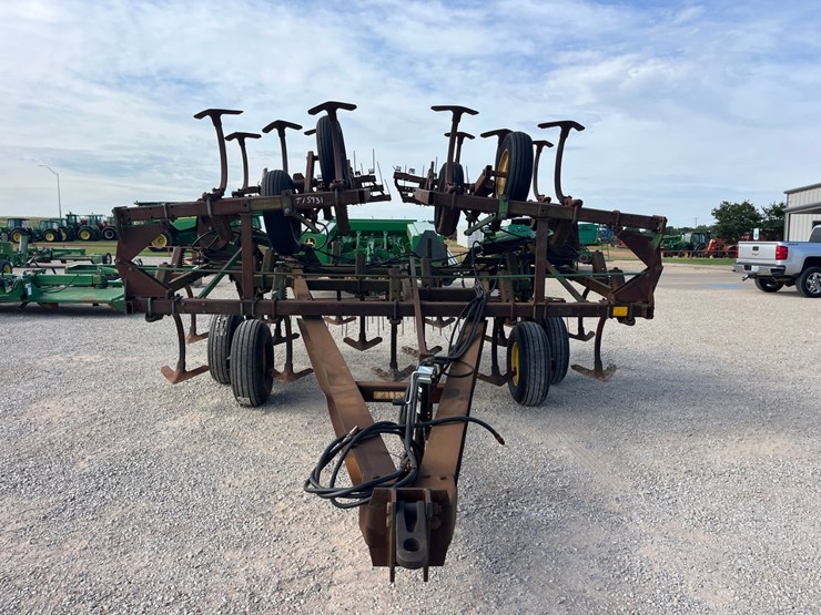 1988-john-deere-610-image-2