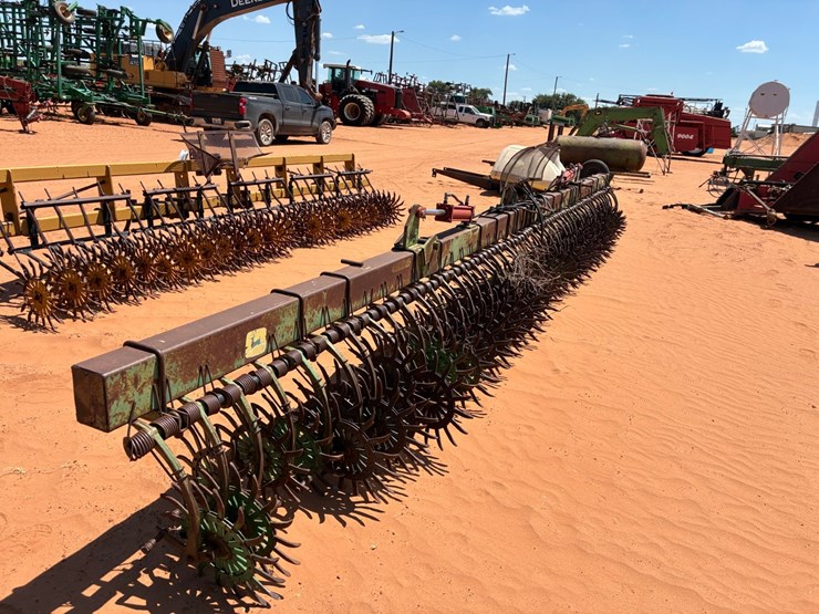 john-deere-400-image-4