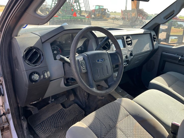 2012-ford-f350-image-11