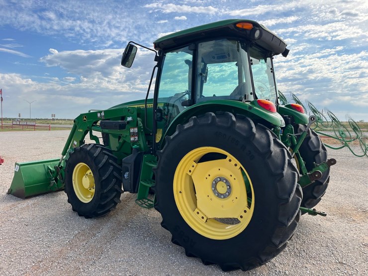 2017-john-deere-6120e-image-15