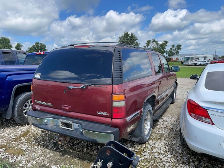 2001-gmc-yukon-image-3