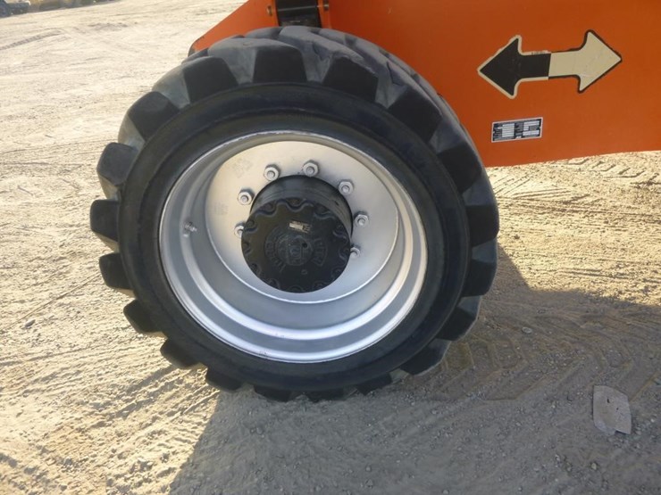 2013-jlg-860sj-image-36