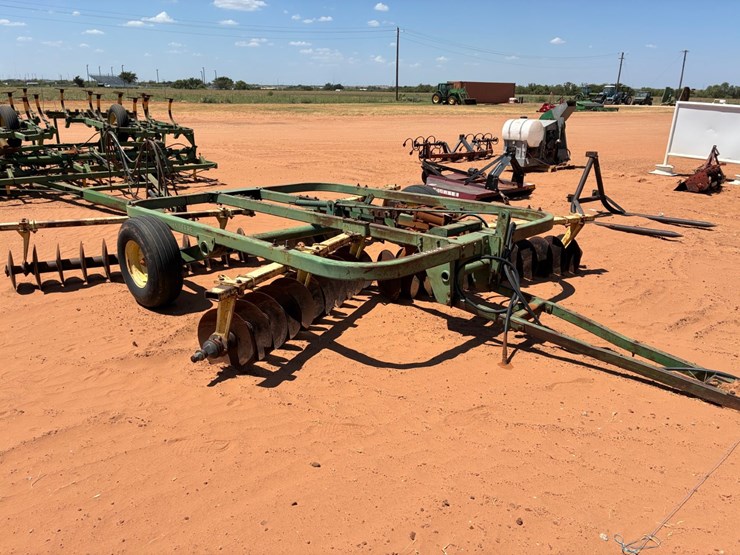 #t8868-•-john-deere-disk-image-2