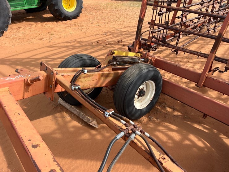 #t8081-•-mcfarlane-drag-harrow-image-3