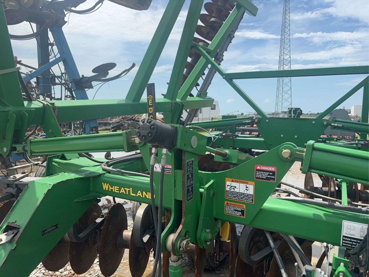 john-deere-637-image-22