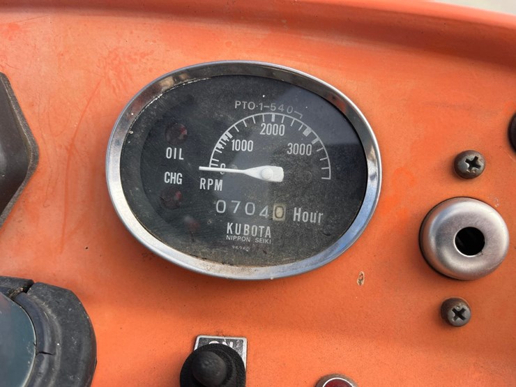 kubota-l235-image-12