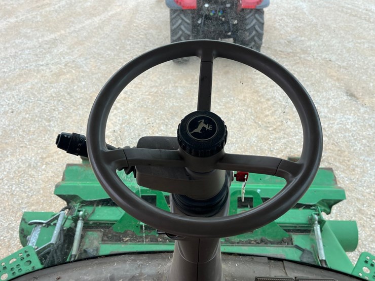 2011-john-deere-s670-image-51
